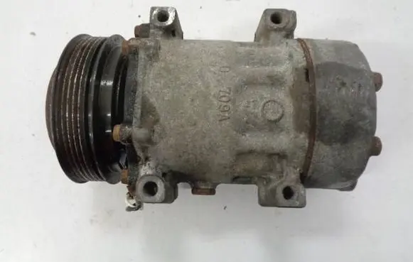 Renault Laguna I Air conditioning (A/C) compressor (pump) 7700111289 SD7H15 1225506934