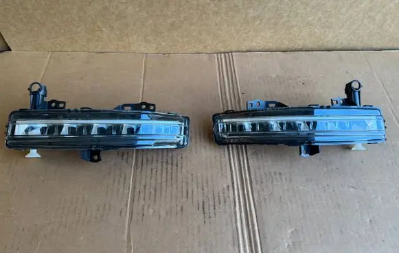 Land Rover Range Rover Velar Fog light part N9X2-15201 N9X2-15200