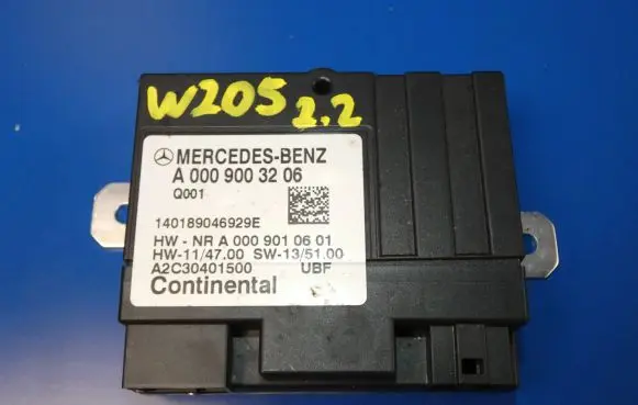 Mercedes-Benz C W205 Fuel injection pump control unit/module A0009003206 140189046929E A2C30401500