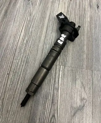 Mercedes-Benz C W204 Fuel injector A6420701187 0445116 110309
