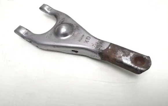 Hyundai ix20 Clutch release arm fork 4143023200
