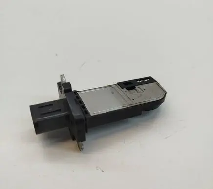 Ford Mondeo MK V Mass air flow meter 8V2112B579