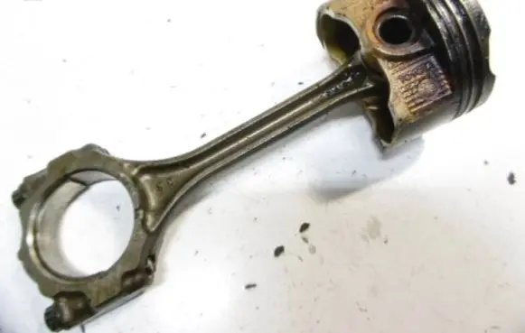 Toyota Yaris Piston 47020