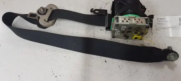 Mazda 6 Front seatbelt 1052233 1052234