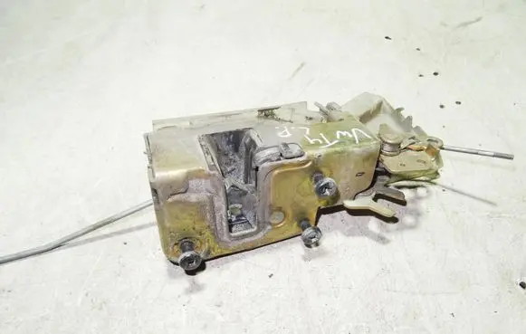 Volkswagen Multivan T4 Front door lock 701837016E