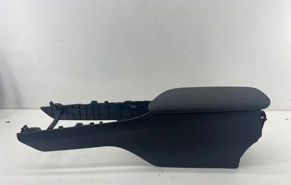 Toyota Camry VIII XV70 Center console 5881206320
