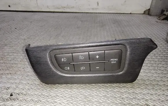 Headlight level height control switch