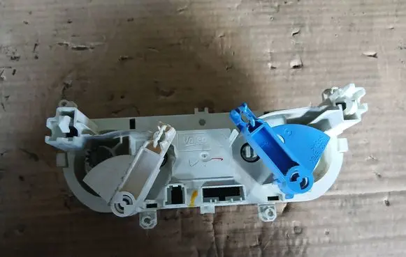 Renault Clio IV Interior fan control switch T1021737G 140416