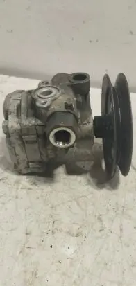 Hyundai Getz Power steering pump 571101C580