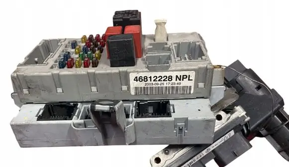 Fiat Punto (188) Fuse box set 46812228