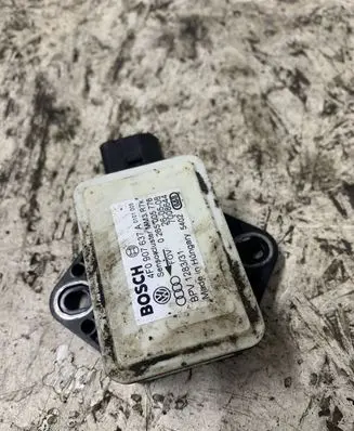 Audi A6 S6 C6 4F ESP acceleration yaw rate sensor 4FQ907637