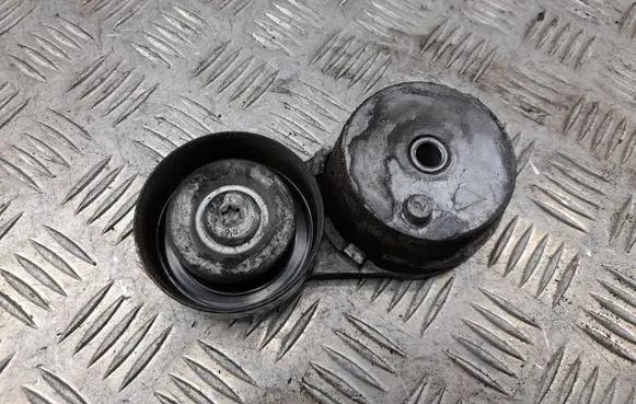 Cadillac CTS Generator/alternator belt tensioner
