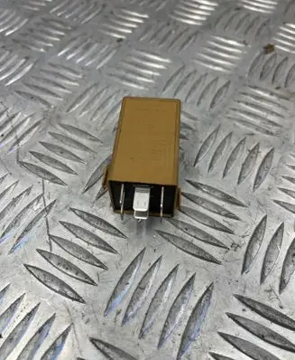 BMW 5 E60 E61 Other relay 8384505