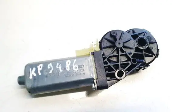 Volkswagen PASSAT B6 Seat adjustment motor 0390203224