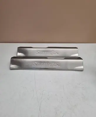 Hyundai Santa Fe Front sill trim cover 858812W000