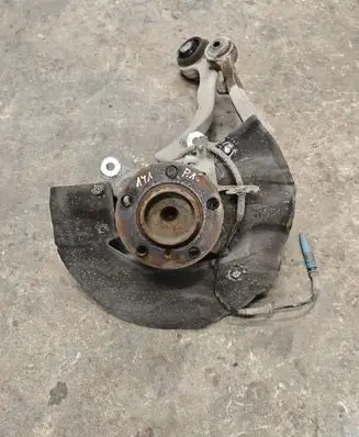 BMW 7 E65 E66 Front wheel hub EN6082
