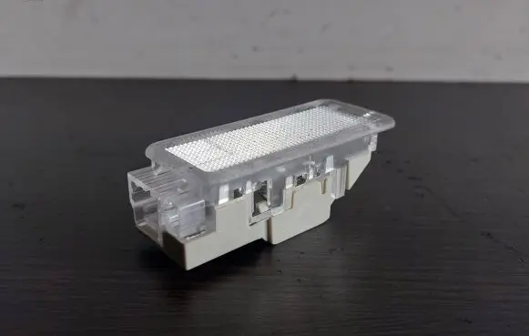 Peugeot 308 Boot/trunk interior light 