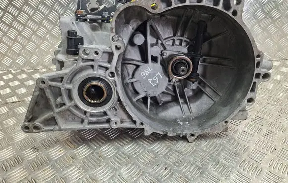 KIA Sportage Manual 5 speed gearbox S27725786 L6J