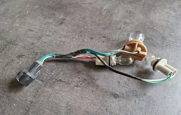 Mitsubishi L200 Rear tail light wiring loom 