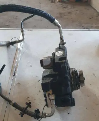 Chevrolet Captiva Fuel injection high pressure pump 25184341 28286124 016889602H