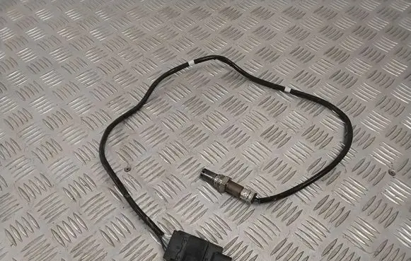 Volkswagen Touran III Lambda probe sensor 05N907807E