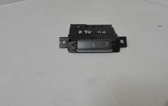 Volkswagen Phaeton Air conditioning (A/C) switch 3D0919815L