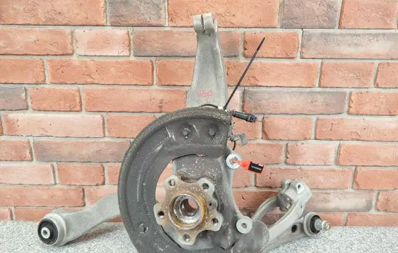 BMW 5 G30 G31 Front wheel hub 6884385