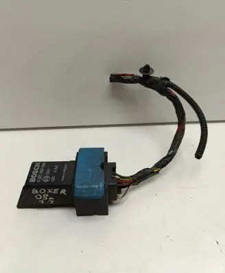 Peugeot Boxer Glow plug pre-heat relay 0281003039