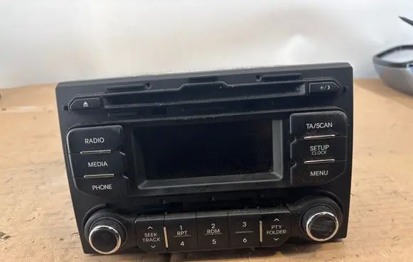 KIA Rio Radio/CD/DVD/GPS head unit 961701W750CA TFBD401073N 5221620