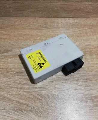 BMW 5 E60 E61 Central console control unit 9138969