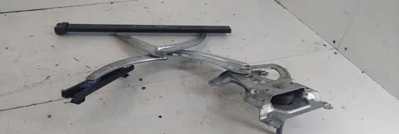 Volkswagen PASSAT B4 Front door manual window regulator 3578374028