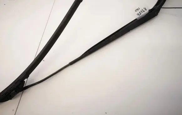 Renault Scenic II - Grand scenic II Front wiper blade arm 8200113230