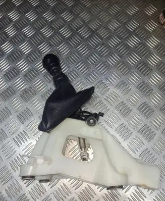 Toyota RAV 4 (XA40) Gear selector 