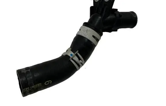 Engine coolant pipe/hose