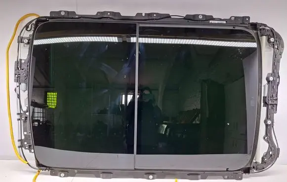 Volvo XC90 Sunroof set 31675442 10030662B