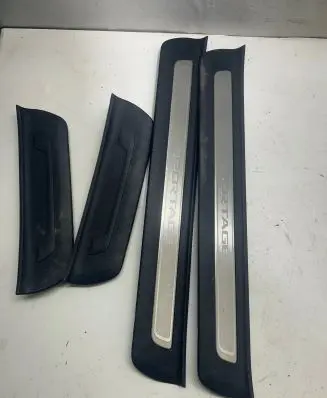 KIA Sportage sill trim set (inner) 