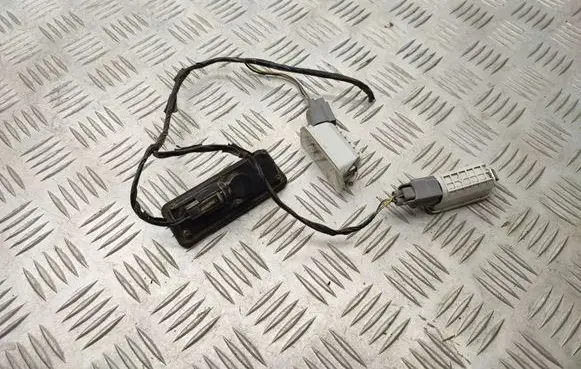 Tailgate opening switch