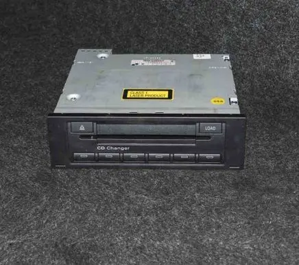 Skoda Octavia Mk2 (1Z) CD/DVD changer 
