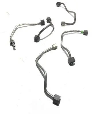 Volvo V40 Fuel injector supply line/pipe 