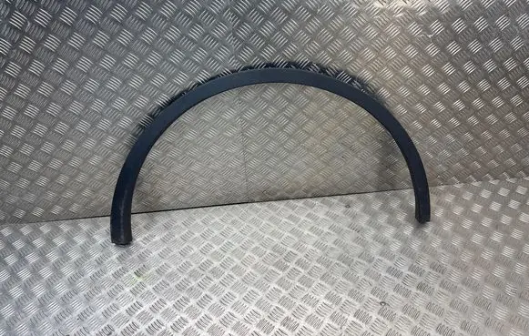 Tesla Model Y Rear arch trim 165869400A 200825 165869800A