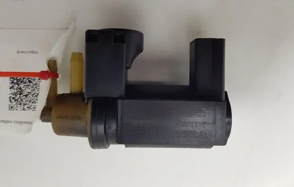 Volvo S90, V90 Turbo solenoid valve 31339808