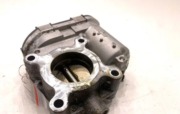 Nissan Qashqai J12 Engine shut-off valve 161203209R