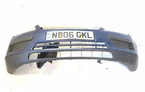 Ford Focus Front bumper K607 4M5117757B