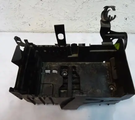 Opel Astra J Battery box tray 13346249