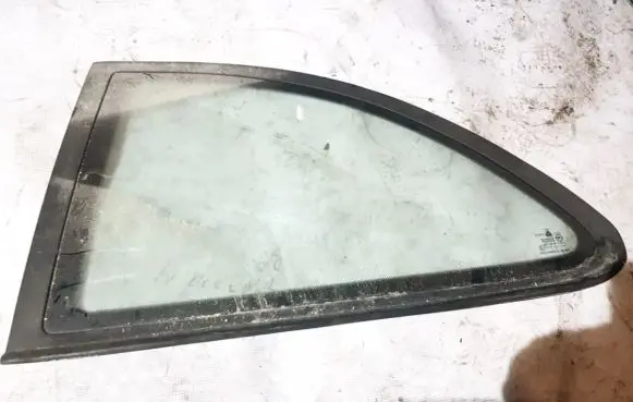 Hyundai Accent Rear side window