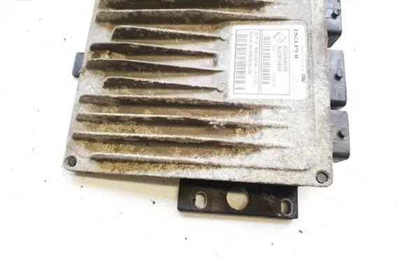 Nissan Note (E11) Engine control unit/module 8200399038 8200619409