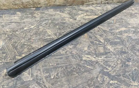 Ford Escape I Rear door glass trim molding