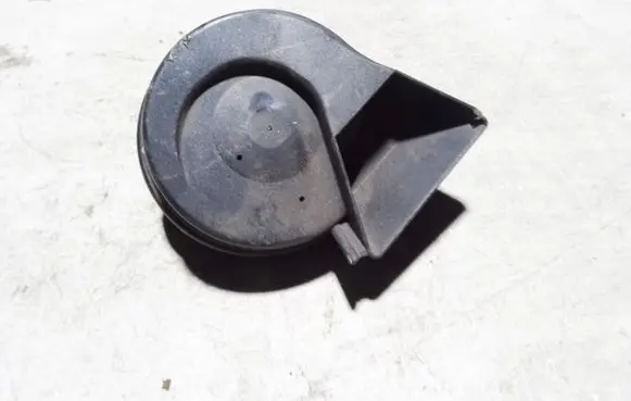 Audi A4 S4 B7 8E 8H Horn signal 8E0951221C