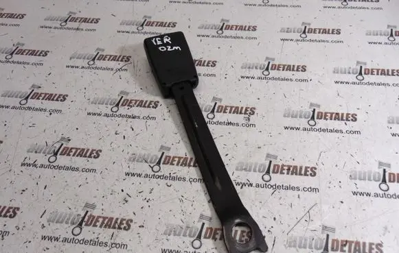 Toyota Corolla Verso E121 Front seatbelt buckle