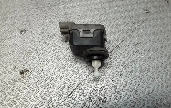 Opel Astra G Headlight level adjustment motor 